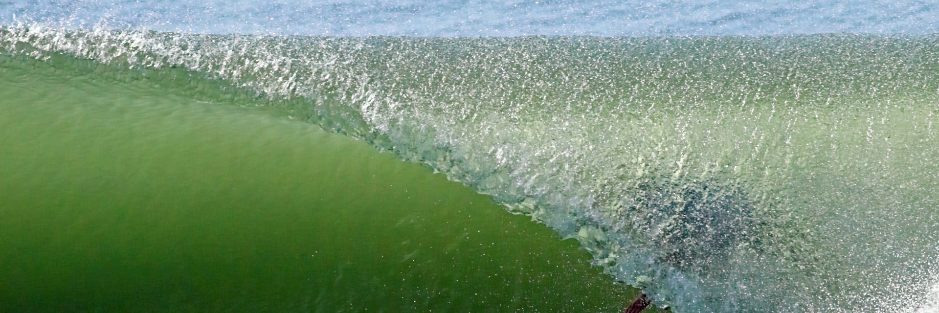 Tube, Barra de la Cruz, Surfing in sea