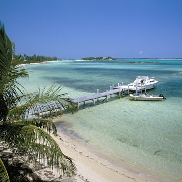 Beach and jetty, near Georgetown, Exuma, Bahamas, West Indies, Central America