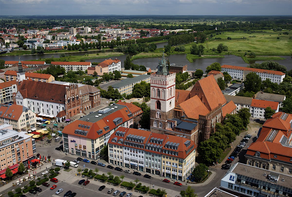 In Oder On The Picture