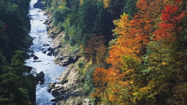 Ottauquechee River, Quechee Gorge, Quechee National Park, Vermont USA