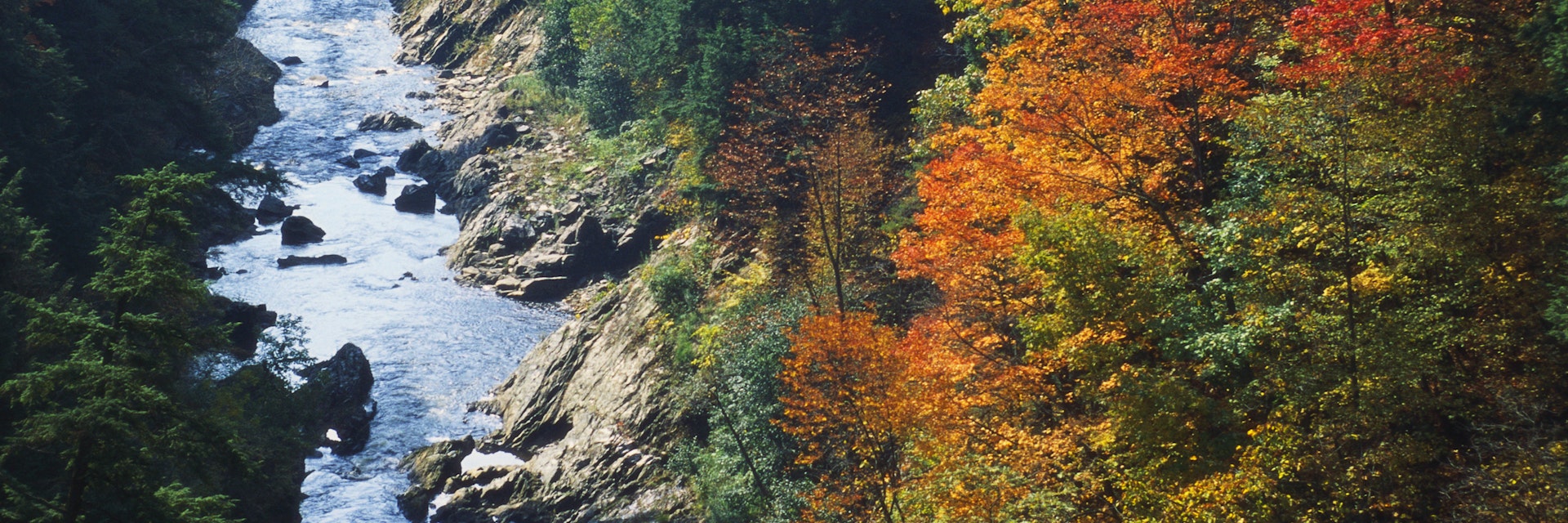 Ottauquechee River, Quechee Gorge, Quechee National Park, Vermont USA