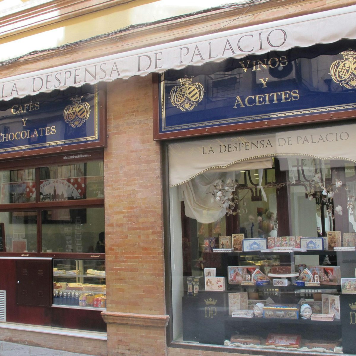Exterior of shop with window display, La Despensa del Palacio confiteria.