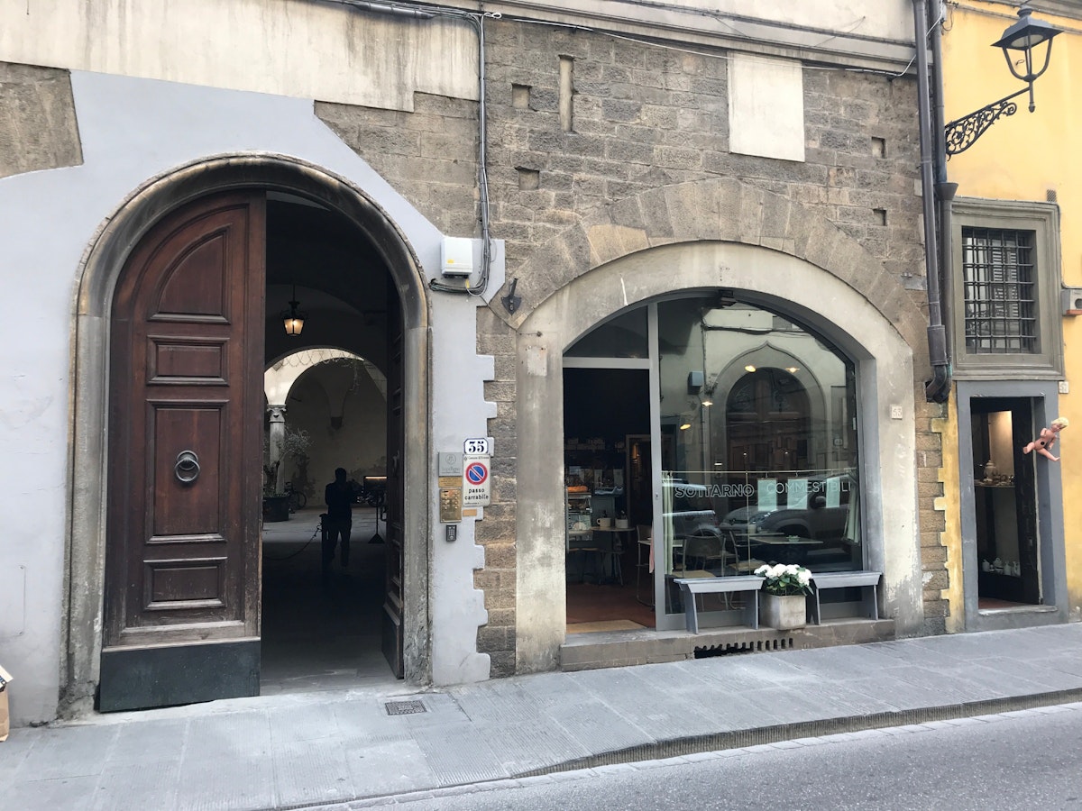 Restaurant entrance, SottArno.
