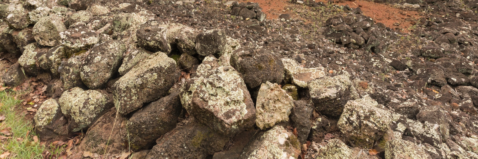 Pu'u o Mahuka Heiau State Monument; Shutterstock ID 425137735; Your name (First / Last): Alexander Howard; GL account no.: 65050; Netsuite department name: Online Editorial; Full Product or Project name including edition: A perfect day on Oahu's North Shore