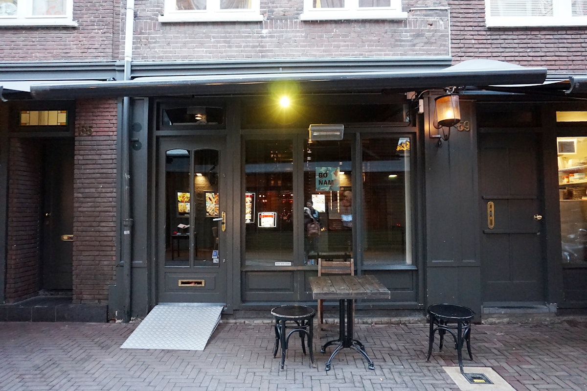 Bo Nam is located on the Lange Leidsedwarsstraat close to Leidseplein