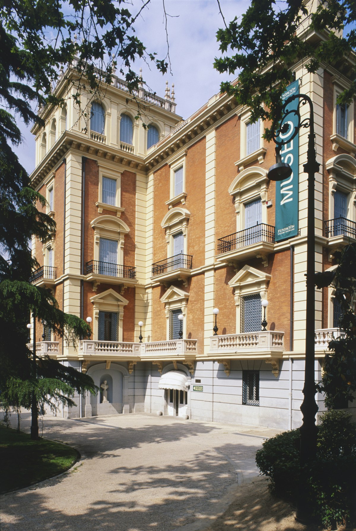 Spain, Madrid, part of the exterior of the Museo Lazaro Galdiano.
