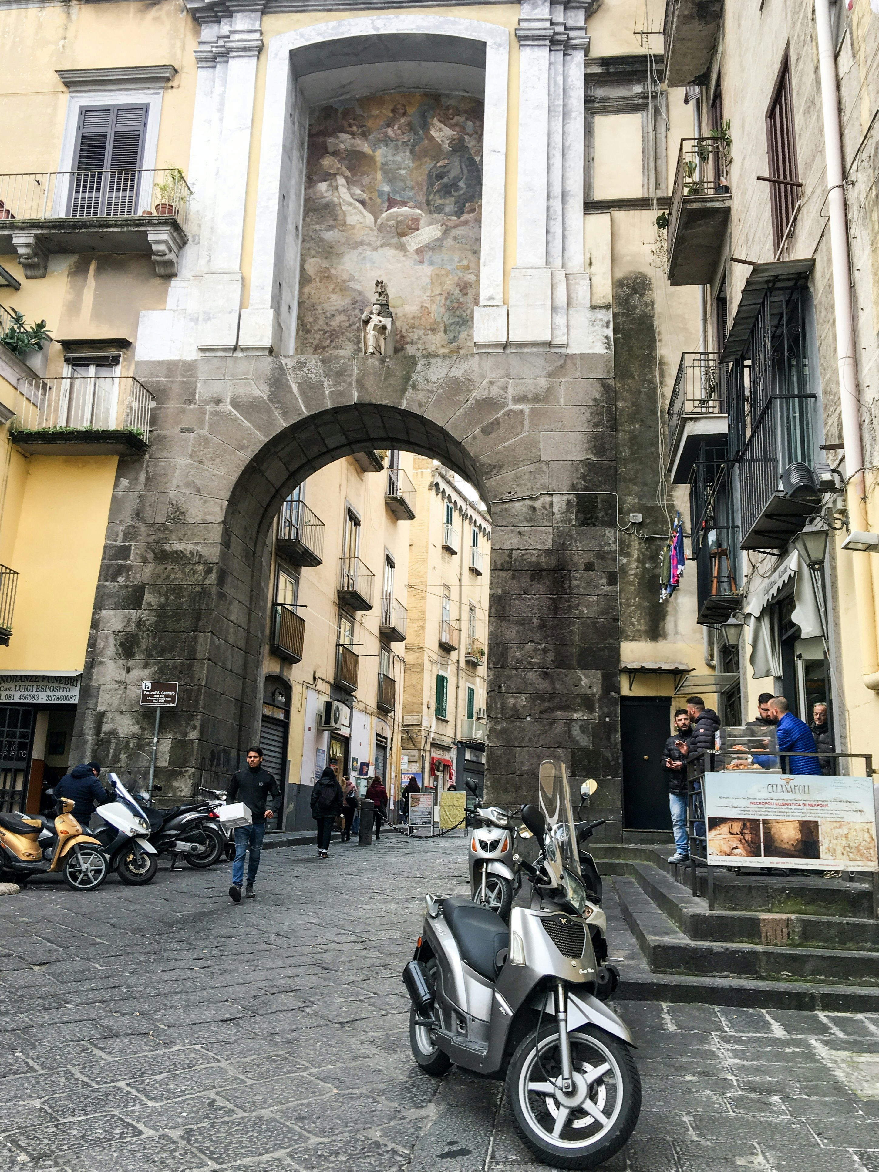 Porta San Gennaro