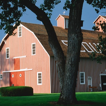 Barn at Buffalo Bill Ranch.