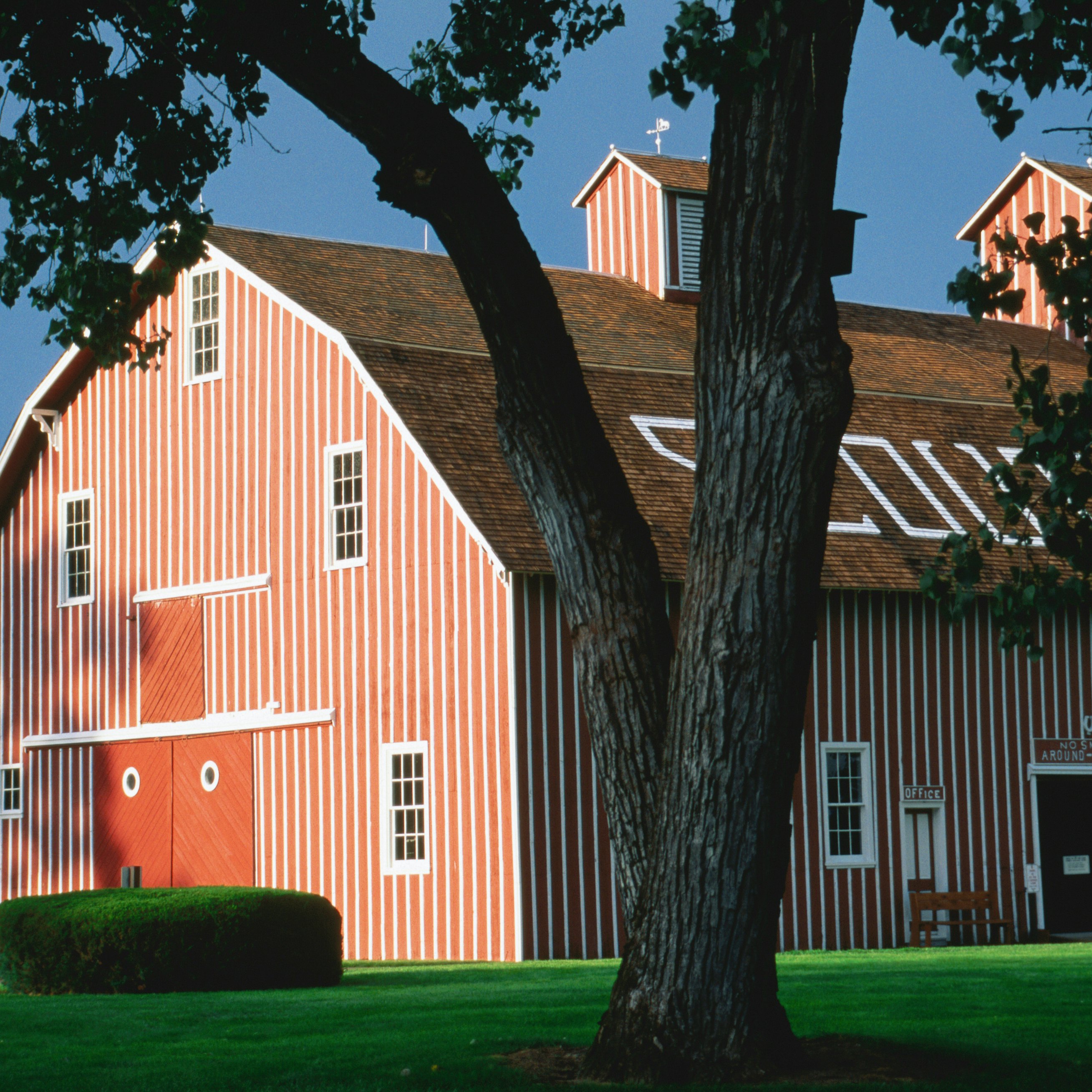 Barn at Buffalo Bill Ranch.