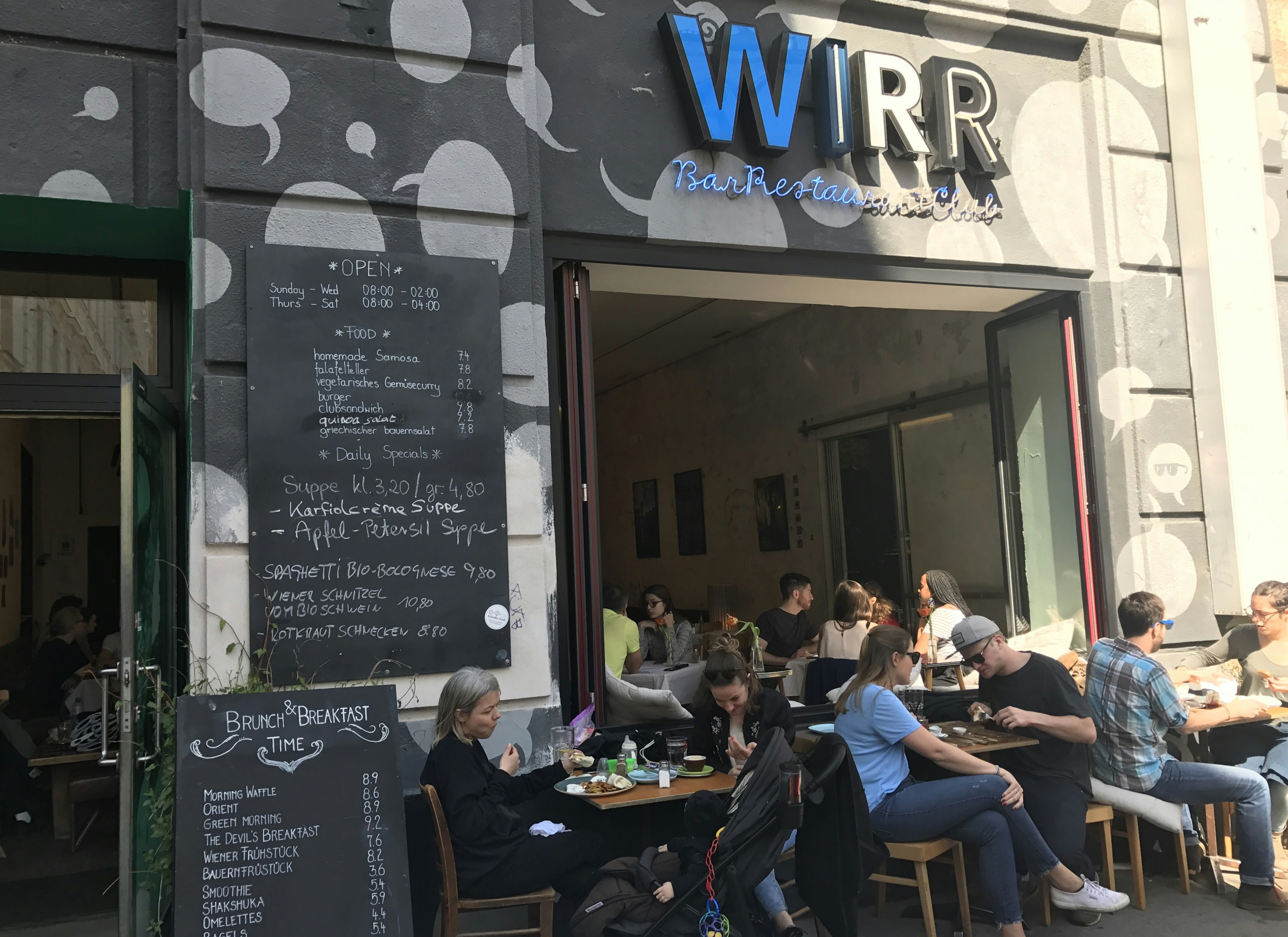 Wirr Cafe terrace on Burgasse