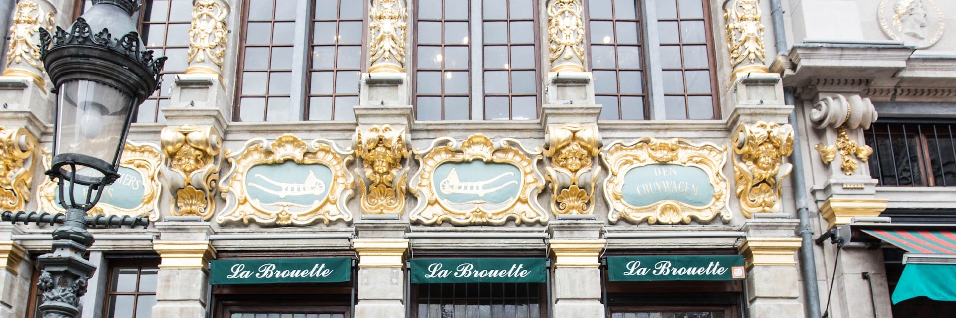 La Brouette facade detail