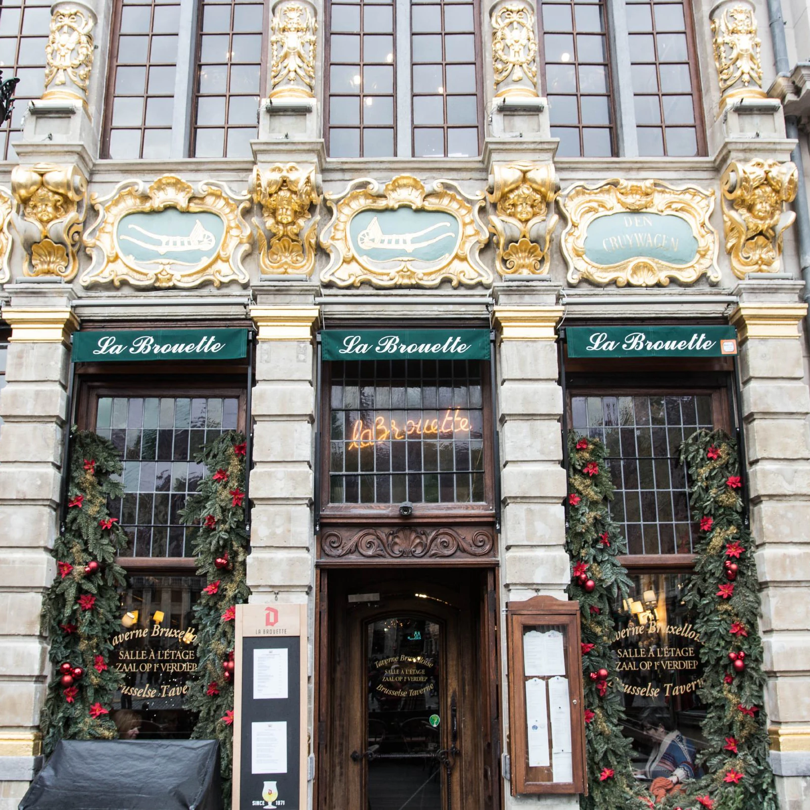 La Brouette facade detail