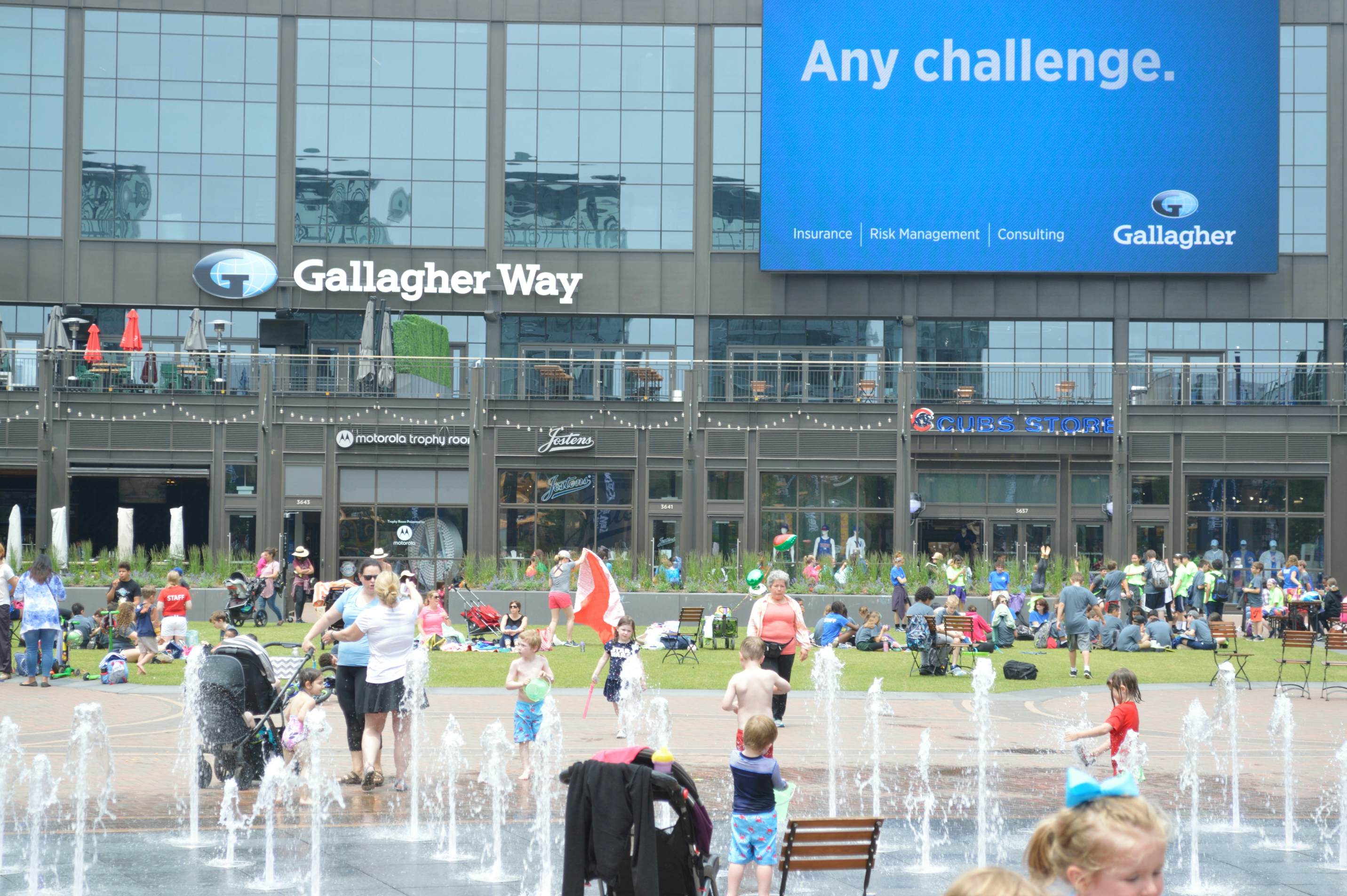 Gallagher Way at Wrigley Field  Find Chicago Venues, Parks & Concerts