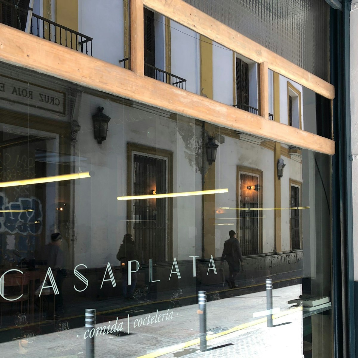 Window with restaurant name , Casaplata.