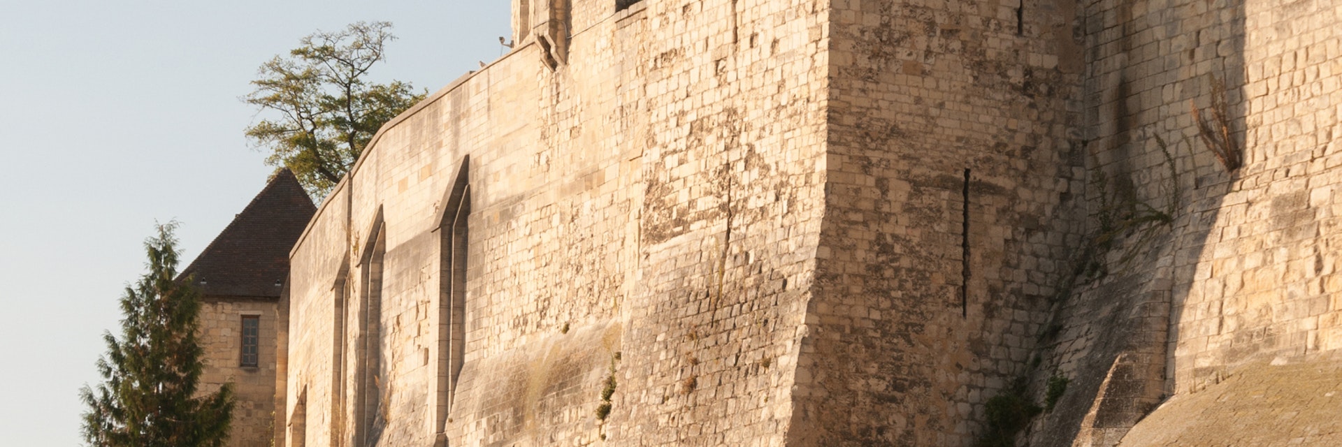 Caen Chateau, ramparts and bastions