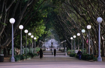 Main pathway, Hyde Park.