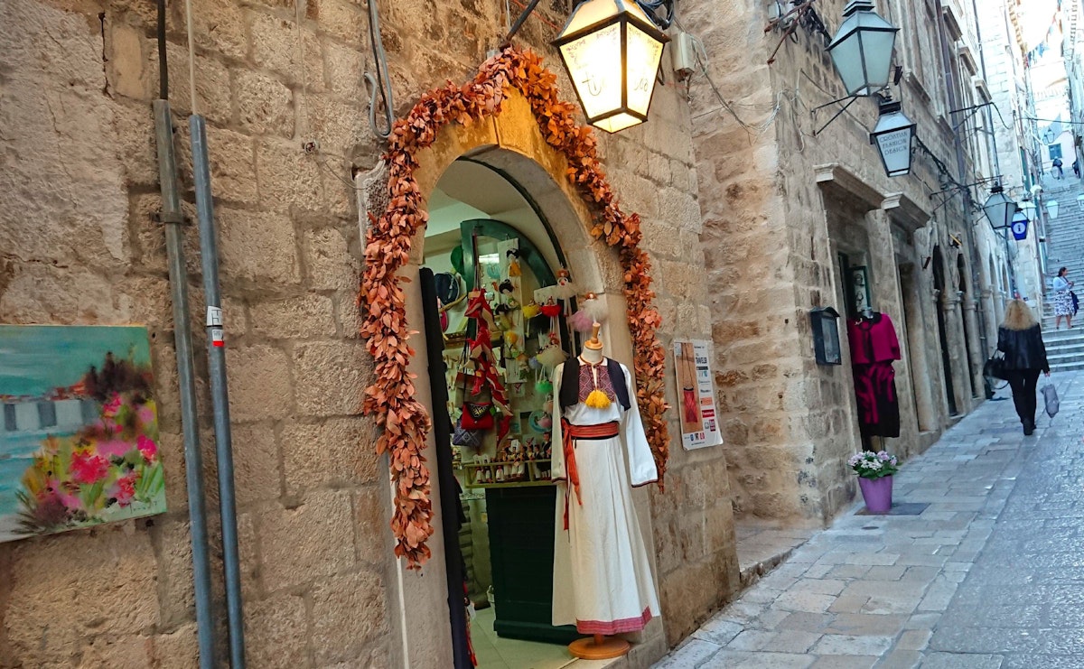 Tilda Dubrovnik entrance is easily spotted in Zlatarska street