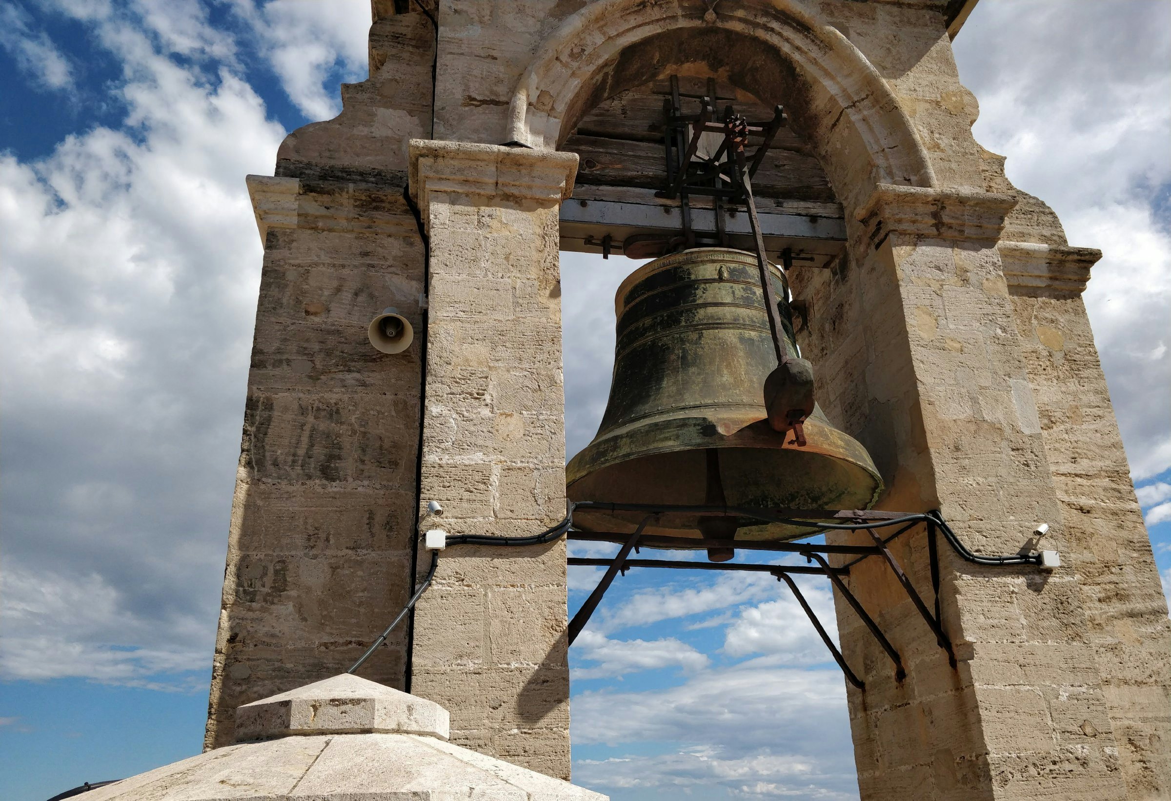 Bell at the top of El Miguelete.