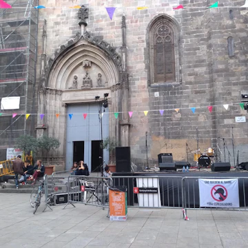 View of Església de Sants Just i Pastor and the plaza