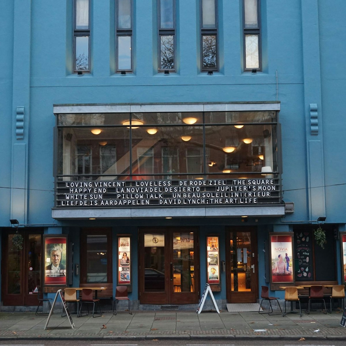 World films are shown at the attractive Rialto cinema, Amsterdam