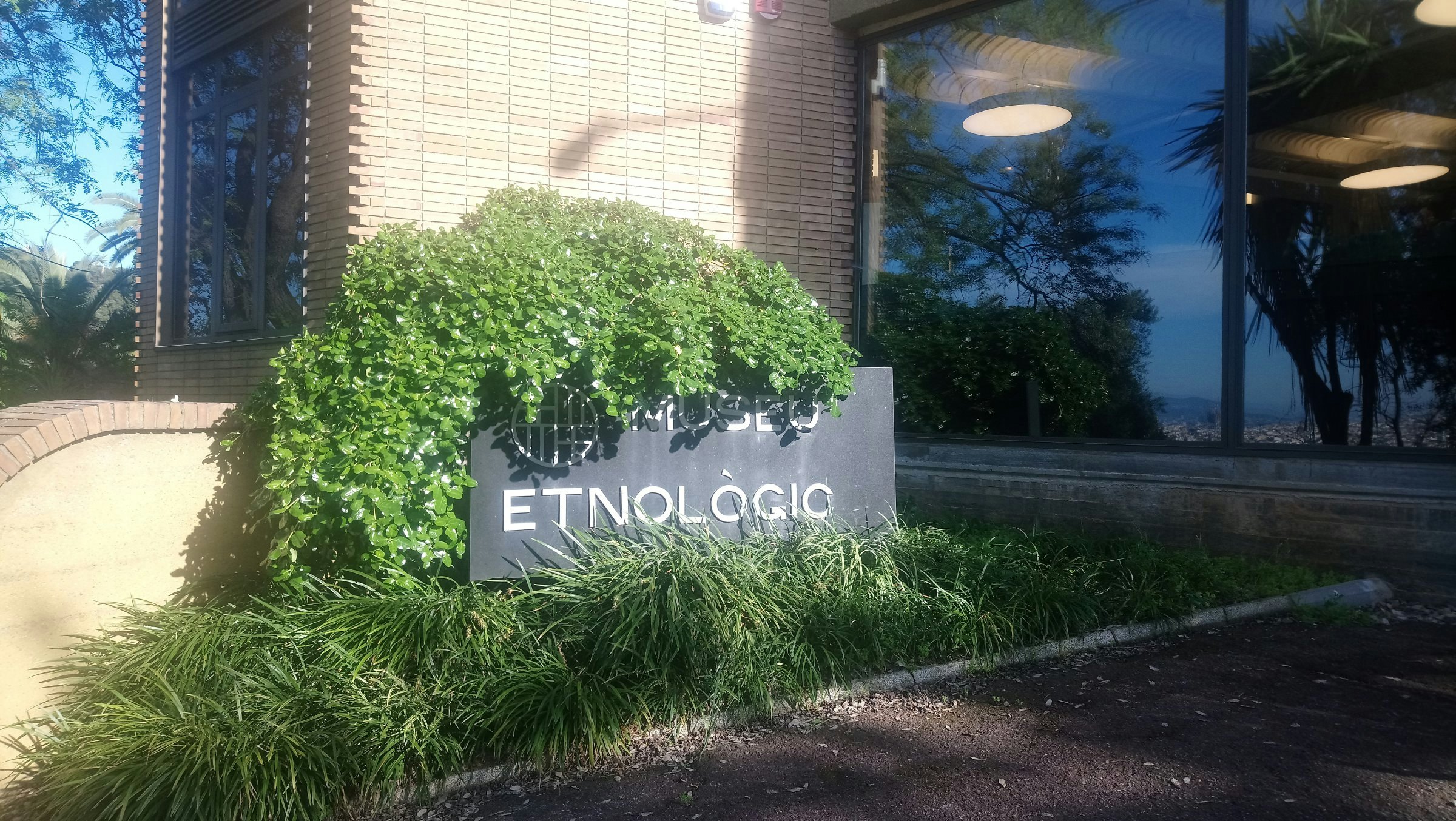 Entrance to Museu Etnològic