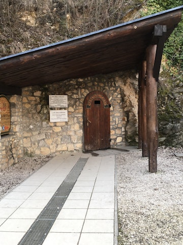 Pálvölgy Cave