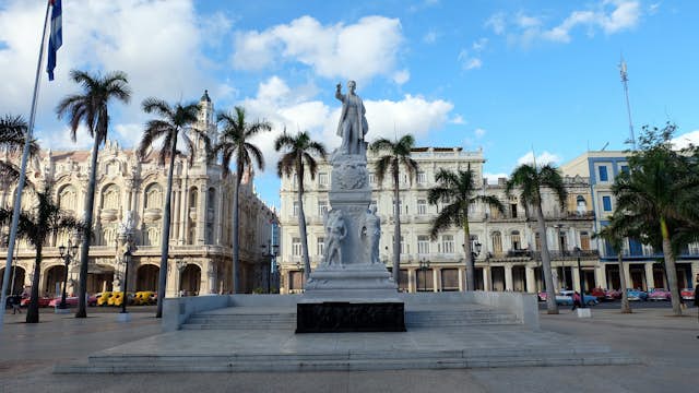 A statue of Cuba’s National Heroe José Martí in the center of the Parque Central.