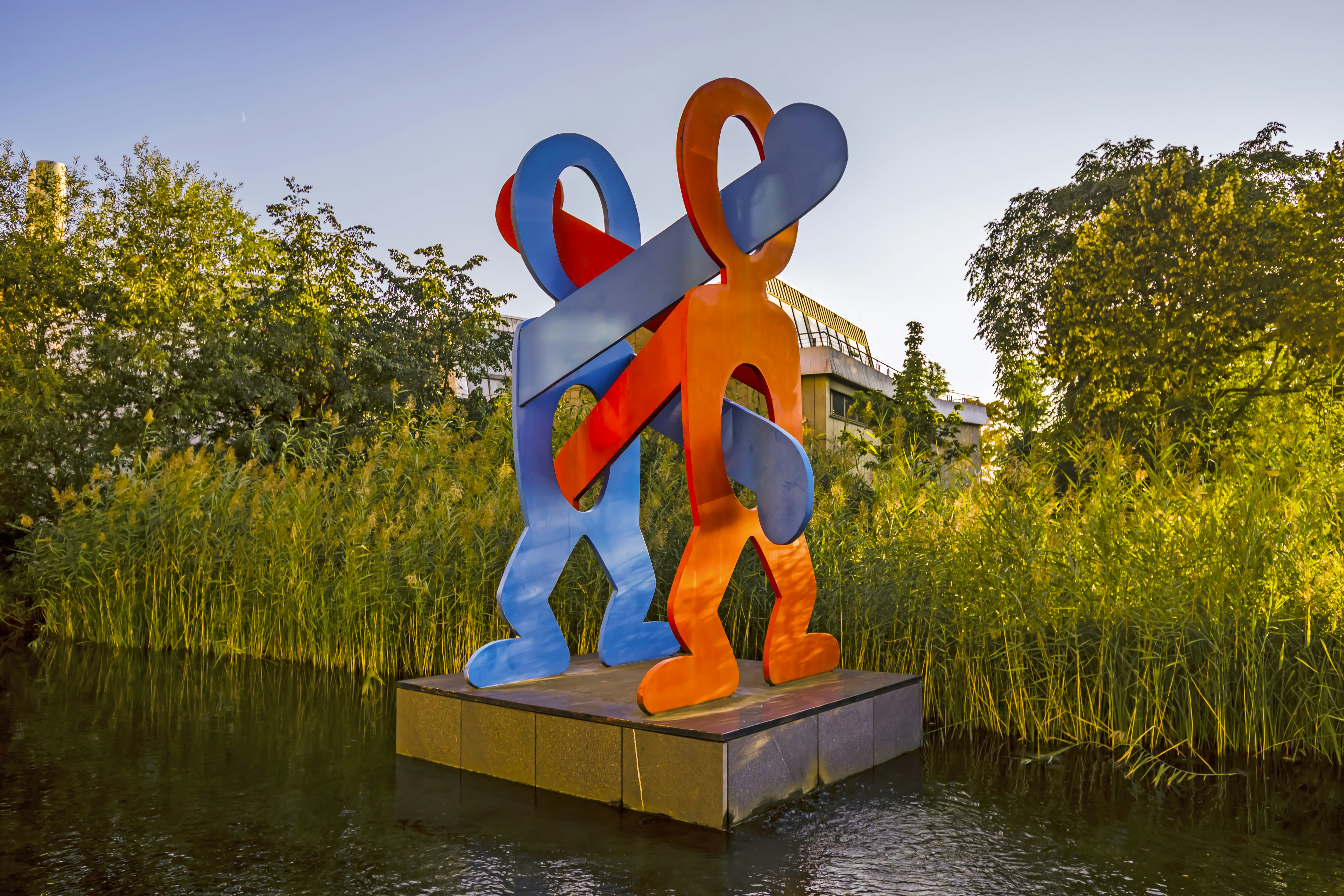 Boxers Sculpture, Sculpture