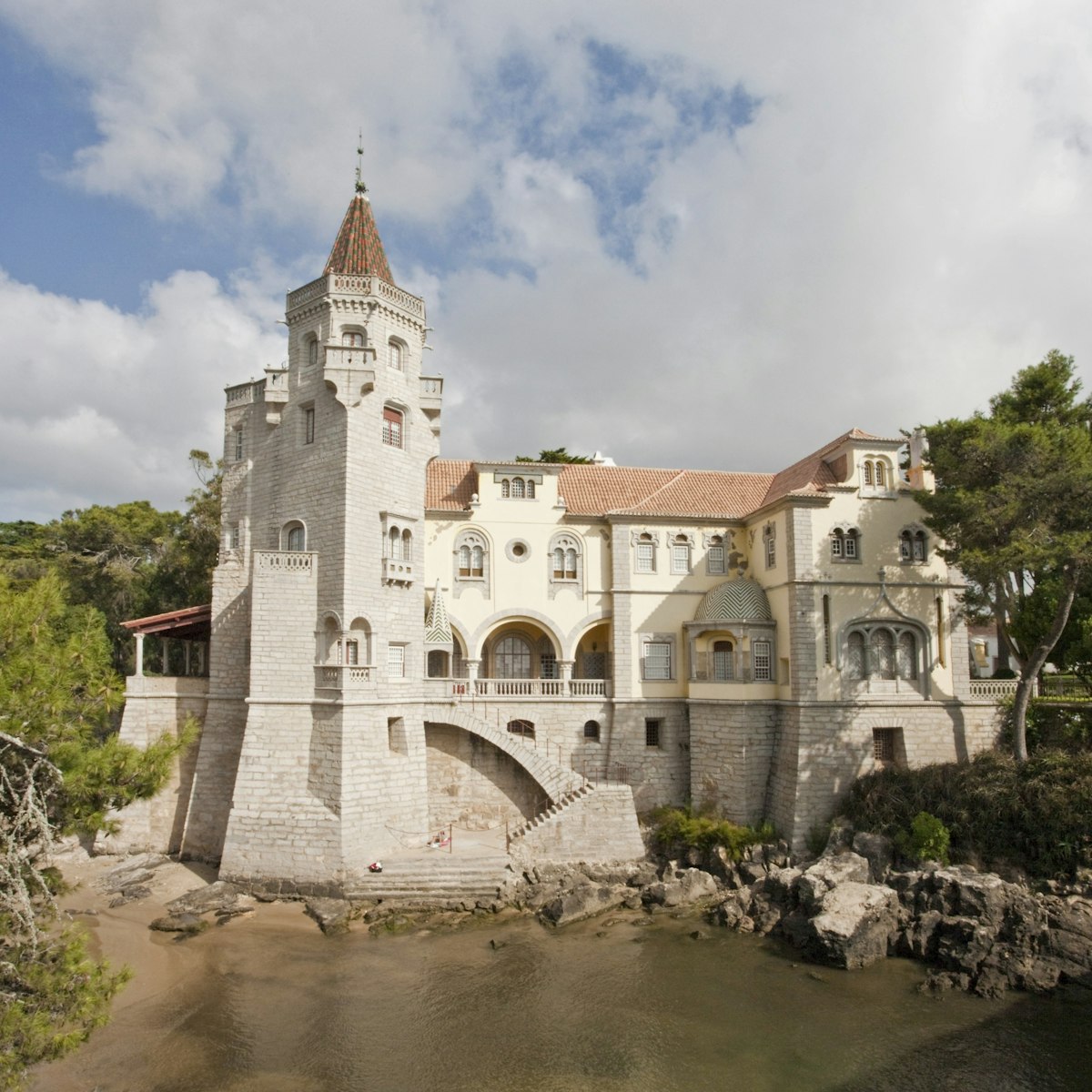Portugal, Cascais, Conde Castro palace