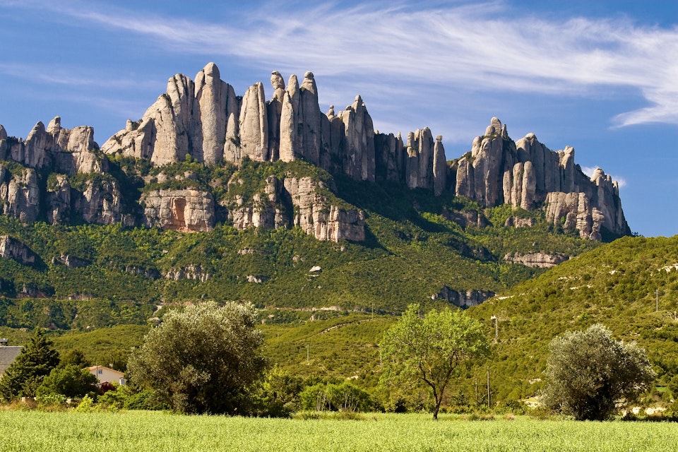 Montserrat Mountain viewed from Sant Cristofol. Bages. Barcelona Province. Catalonia. Spain / Macizo de la Montana de Montserrat, visto desde Sant Cristfol, en la Comarca del Bages. Provincia de Barcelona. Cataluna. Espana
