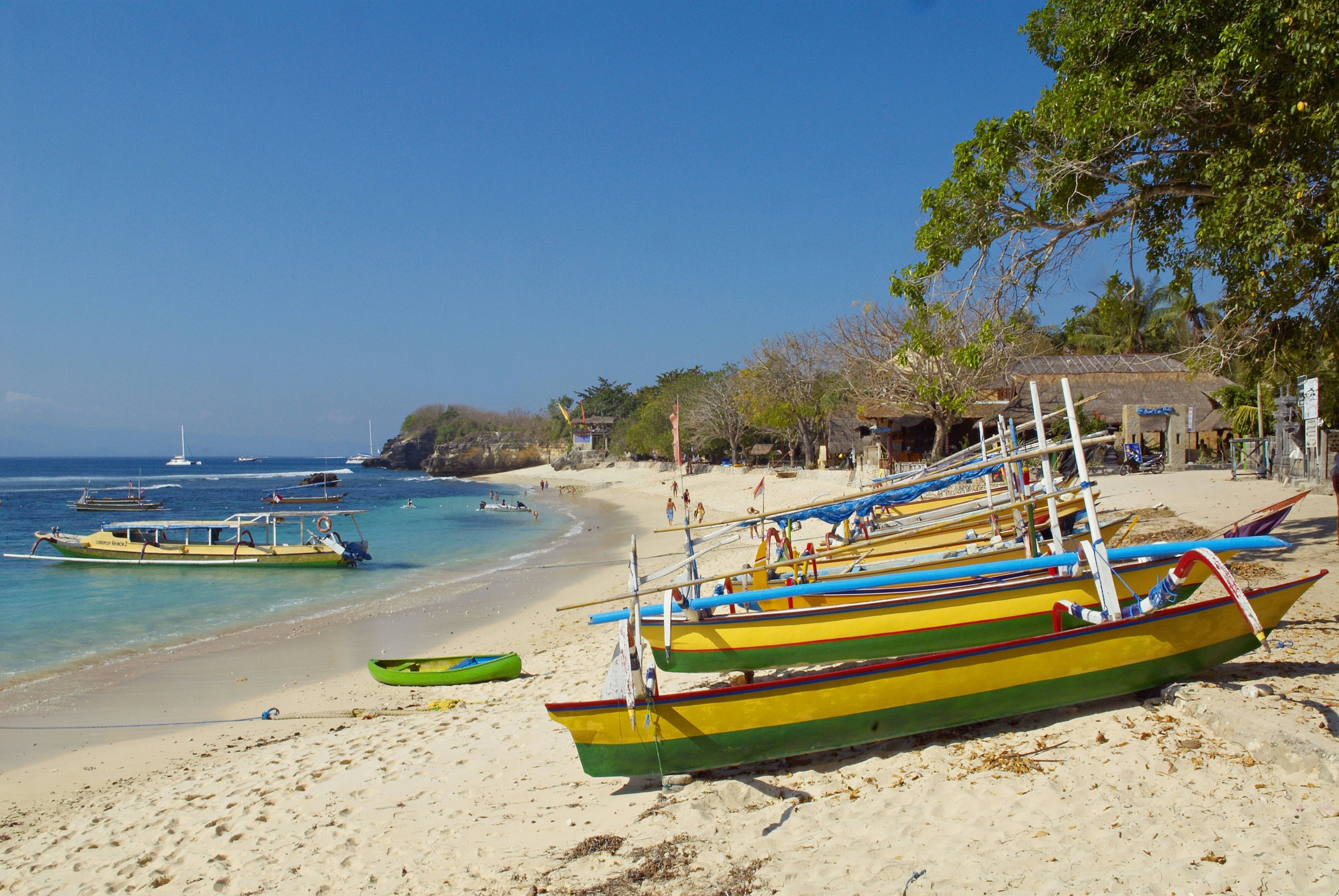 Indonesia. Bali. Nusa Lembongan island. Beach of Mushroom Bay.