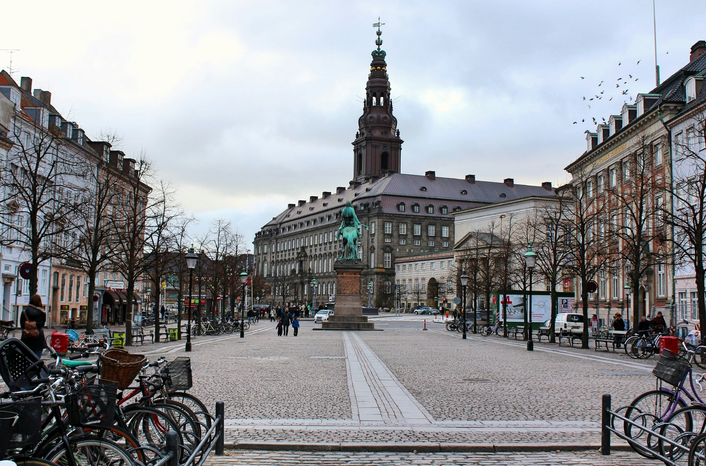 Højbro Plads square.