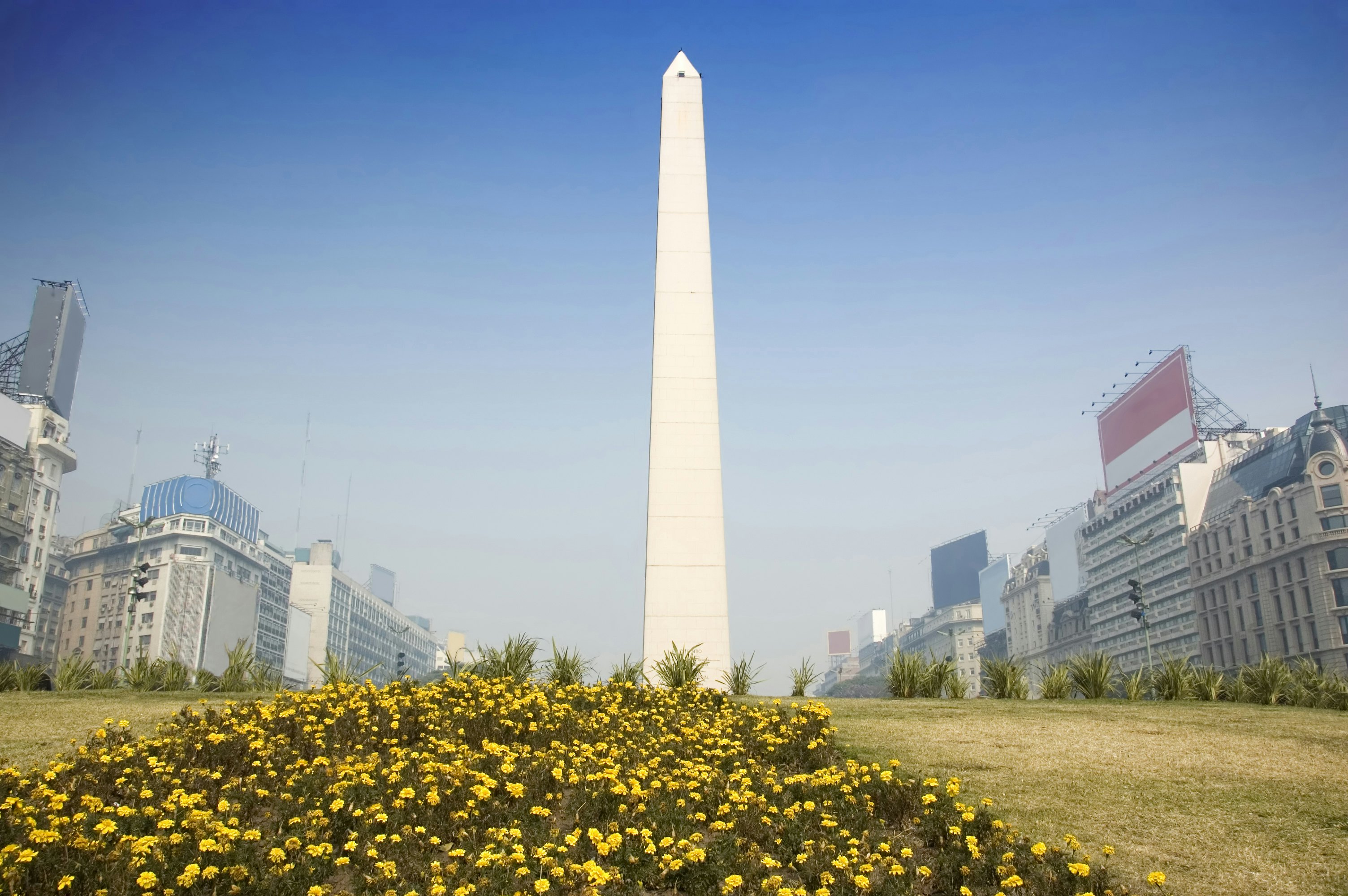 In the center of Buenos Aires, Argentina, stands this obelisk, an historic momument commemorating the 400 year anniversary of the city.