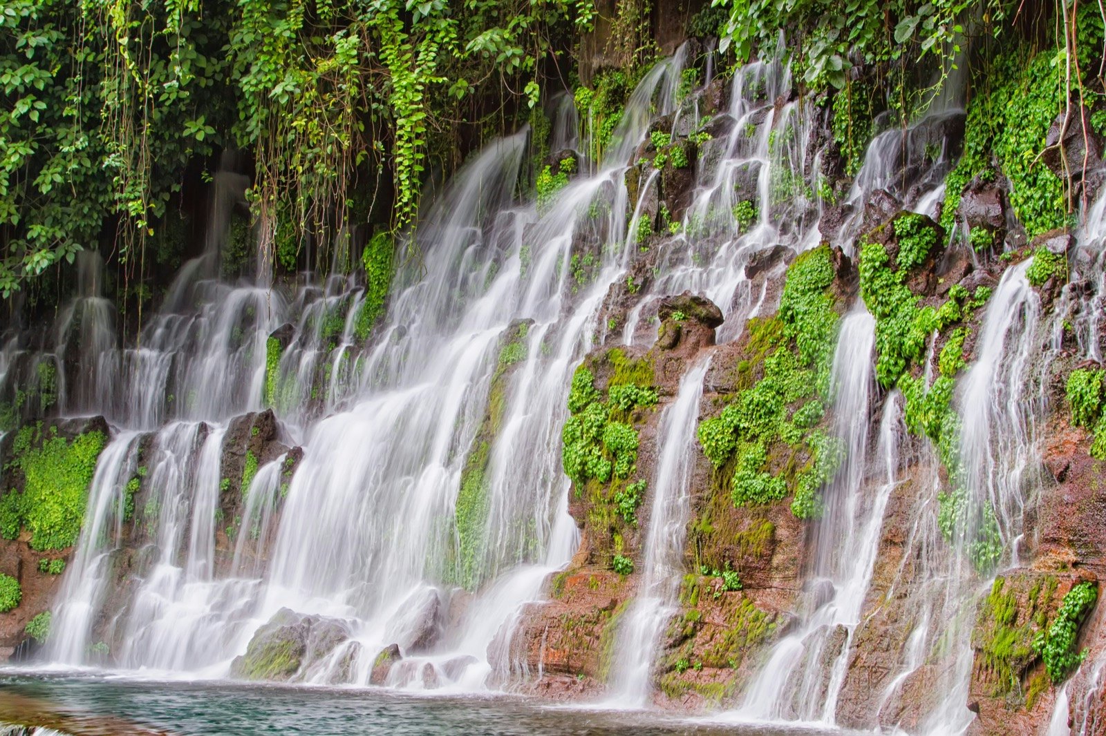 Pulhapanzak waterfall, Honduras, Central America; Shutterstock ID 316349681; Your name (First / Last): William Broich; GL account no.: 65050; Netsuite department name: Online Editorial ; Full Product or Project name including edition: Honduras