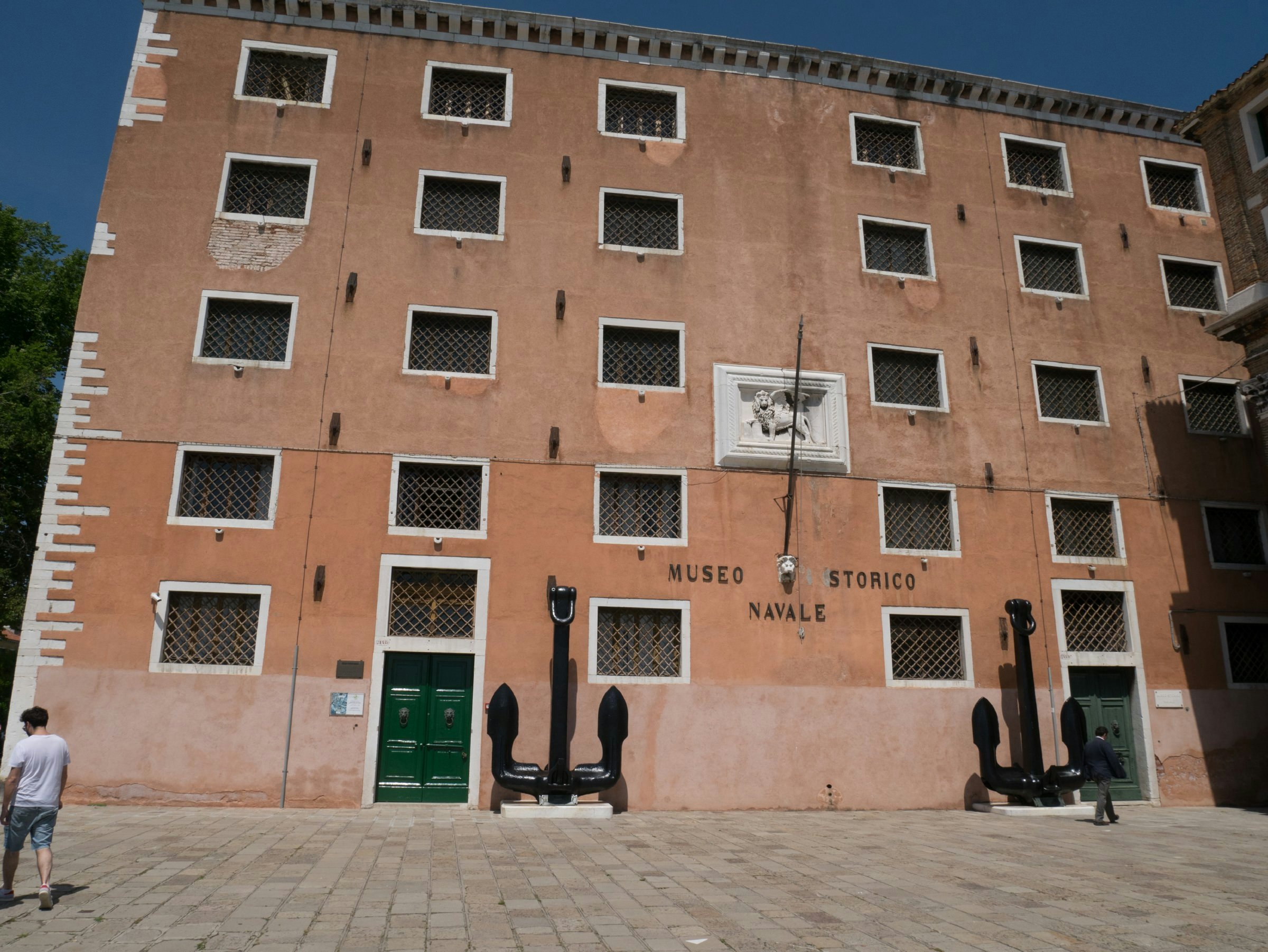 Two giant anchors adorn the museum facade