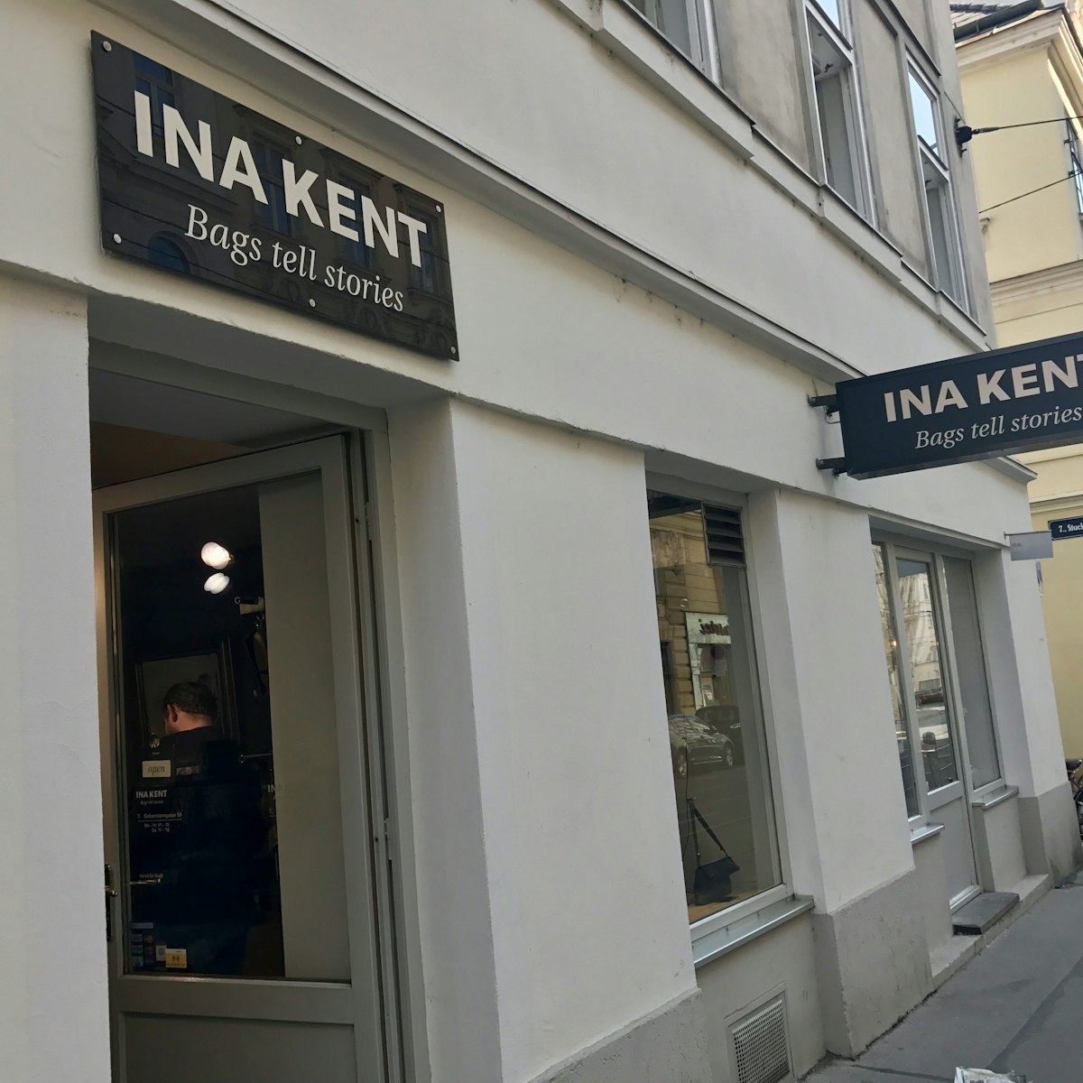 Ina Kent handbag store entrance, Vienna