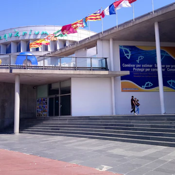 Front of L’Aquàrium