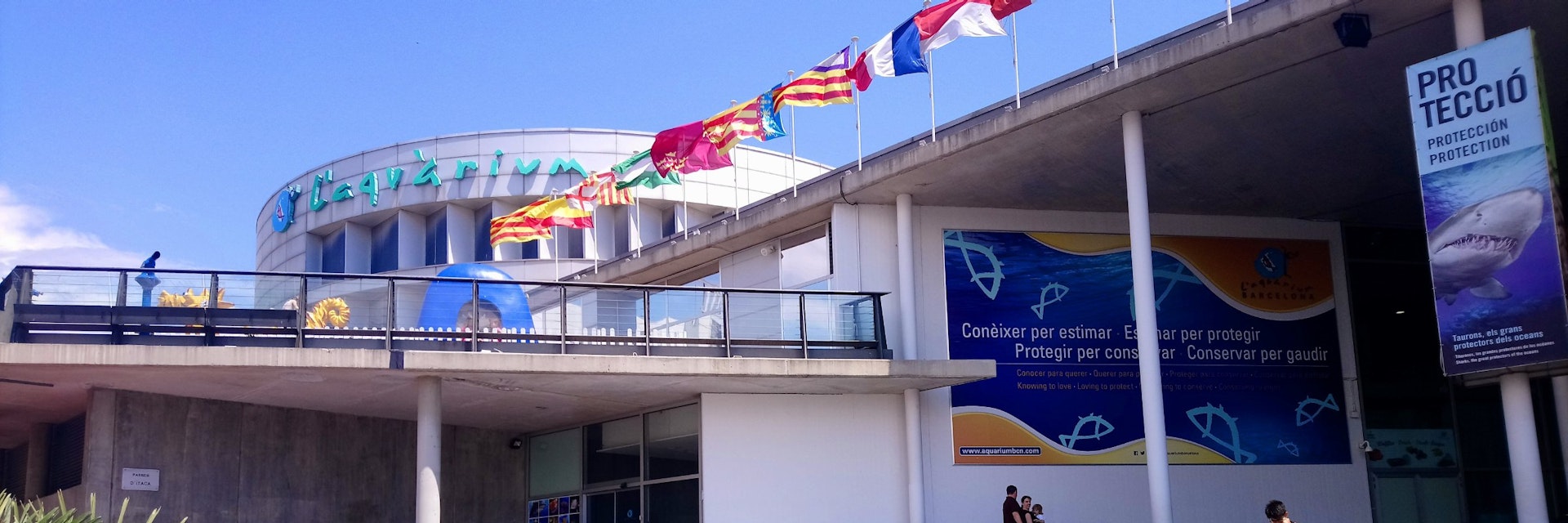 Front of L’Aquàrium