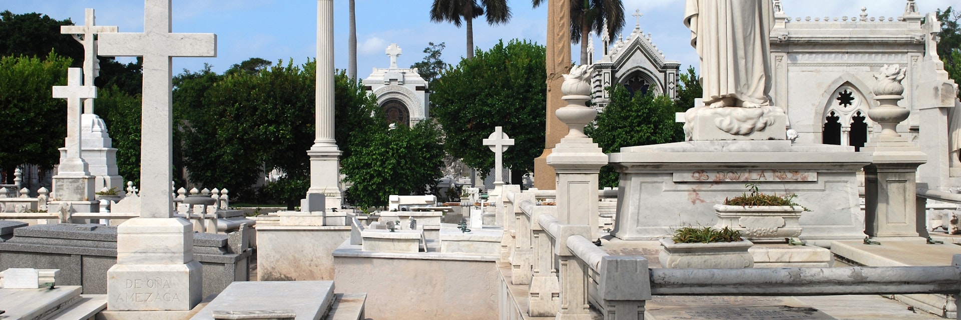 Old graveyard, Havana; Shutterstock ID 19926790; Your name (First / Last): Josh Vogel; GL account no.: 56530; Netsuite department name: Online Design; Full Product or Project name including edition: Digital Content/Sights