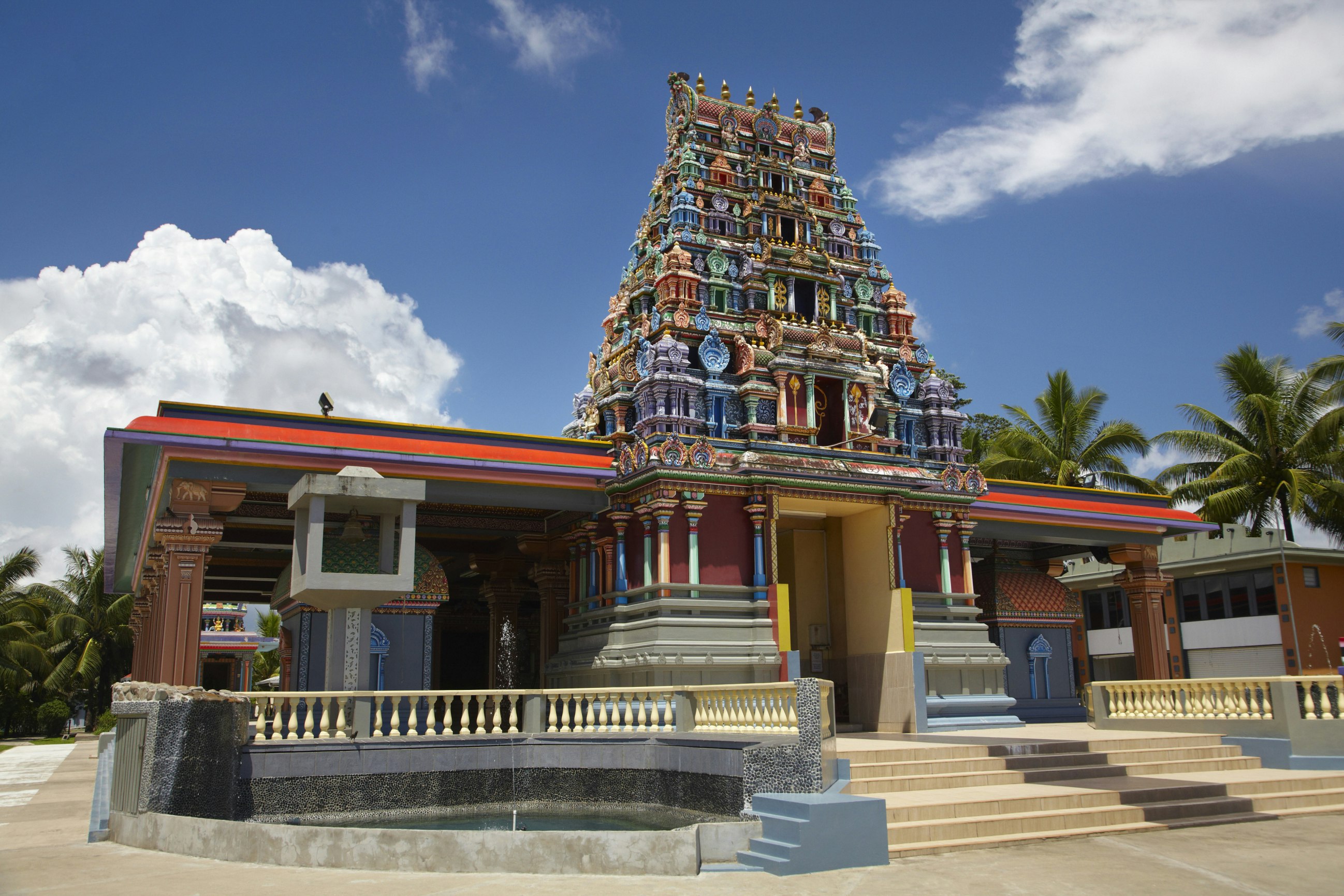 Exterior of colorful Sri Siva Subramaniya Swami Temple