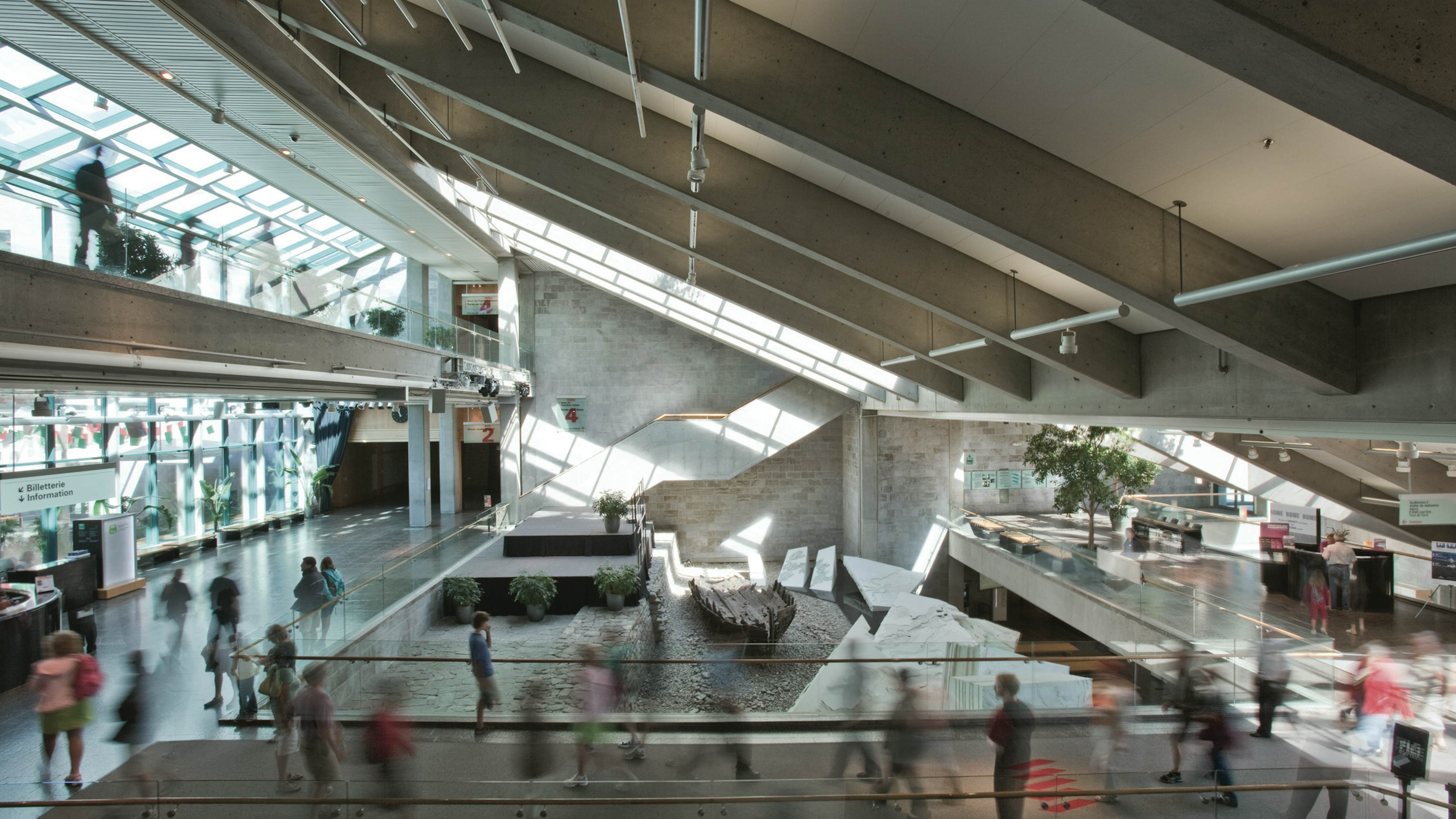 Musée de la Civilisation Québec City, Canada Sights Lonely