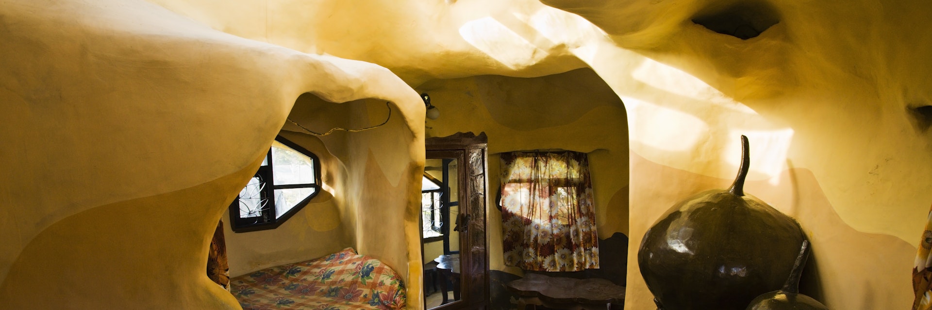 Room for guests in Hang Nga Crazy House on Huynh Thuc Khang Street.