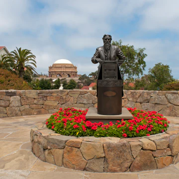 Eadweard Muybridge statue and Palace of Fine Arts from Letterman Digital Arts Center.