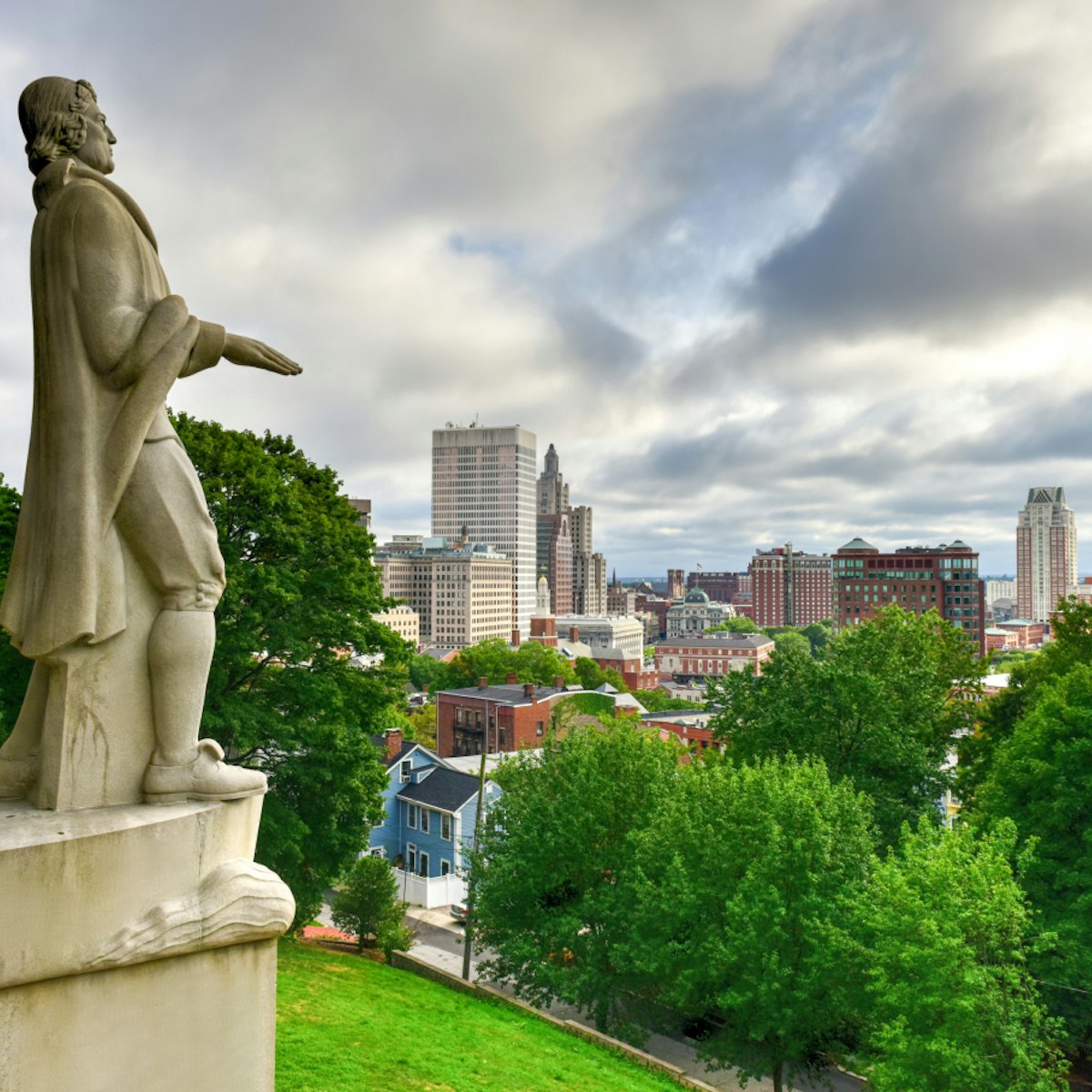 Prospect Terrace Park view of the Providence skyline and Roger Williams statue, Providence, Rhode Island, USA; Shutterstock ID 477150298; Your name (First / Last): Lauren Keith; GL account no.: 65050; Netsuite department name: Content Asset; Full Product or Project name including edition: Guides Project Eastern USA