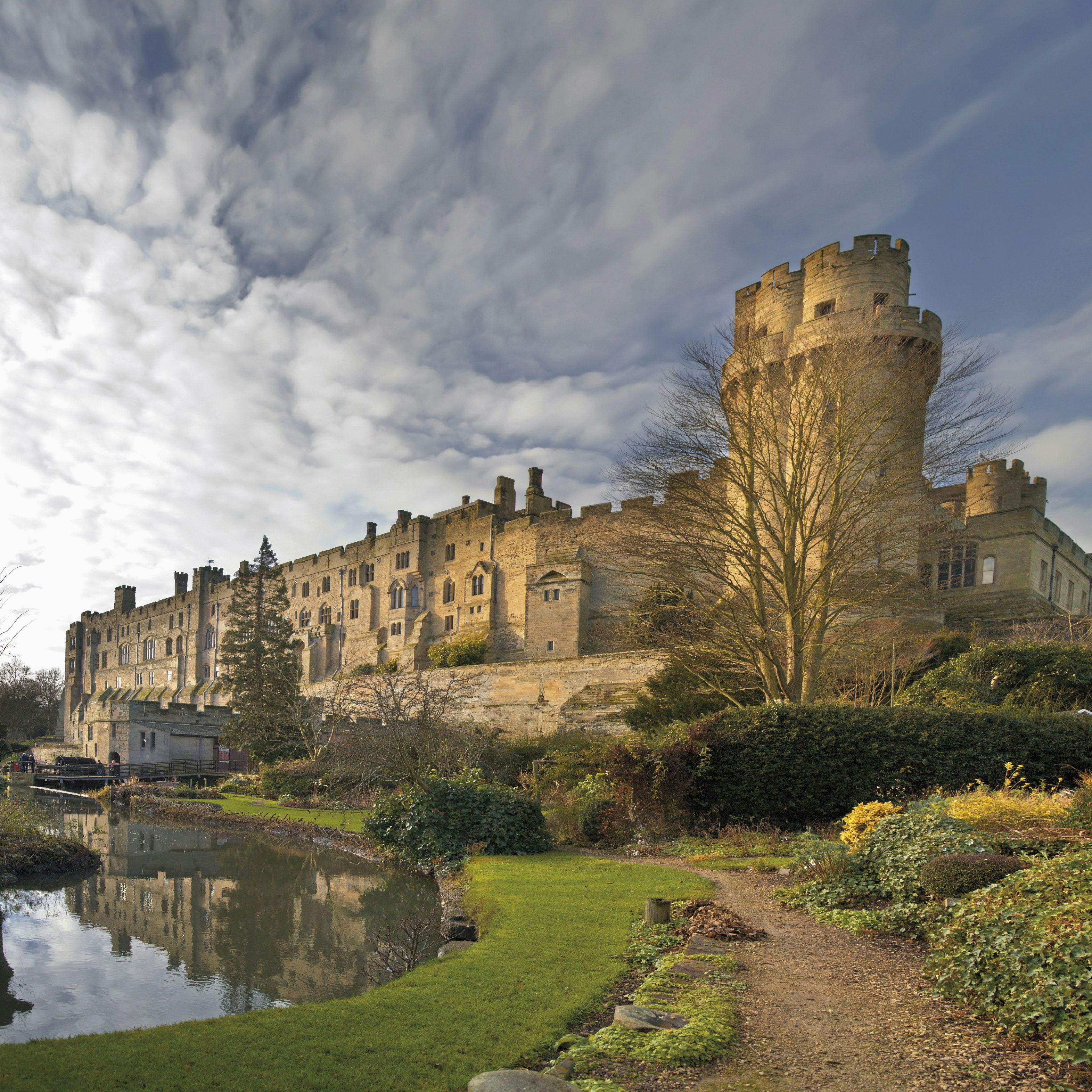 A view of Warwick Castle and the River Avon, Warwick, Warwickshire, England, United Kingdom, Europe