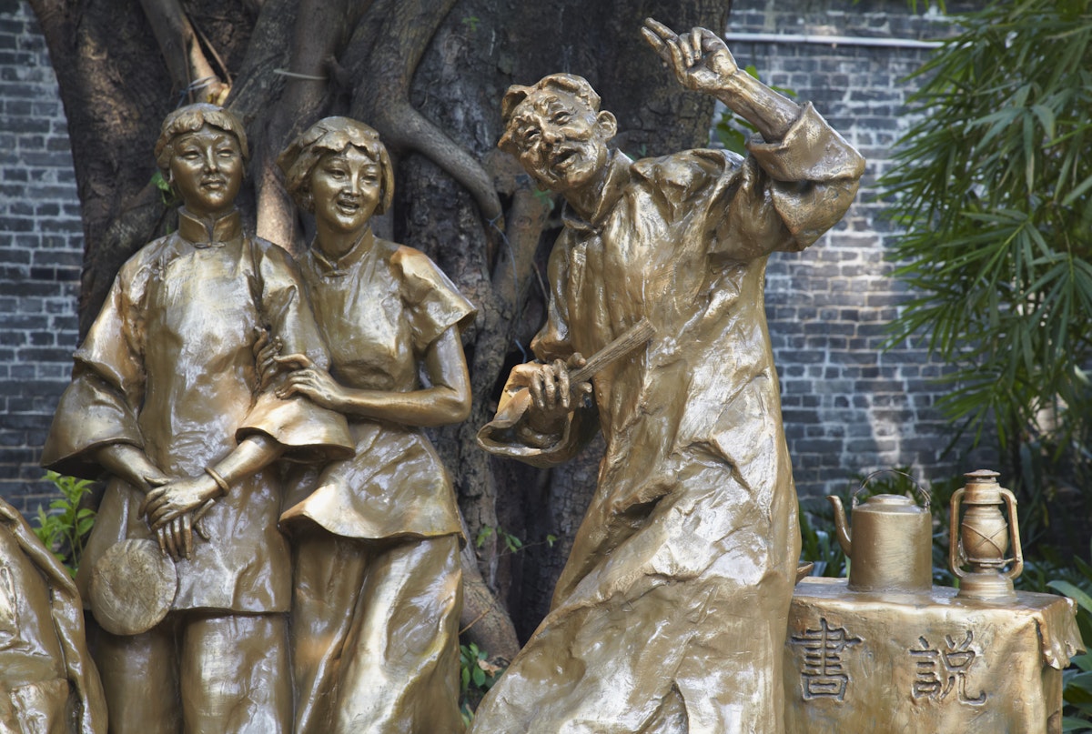 Statues at Chen Clan Academy, Guangzhou, Guangdong, China, Asia