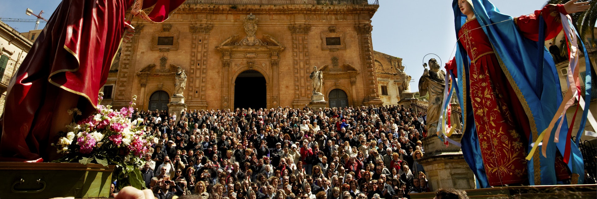 People gathered on steps of San Pietro for Madonna Vasa Vasa celebration on Easter Sunday.