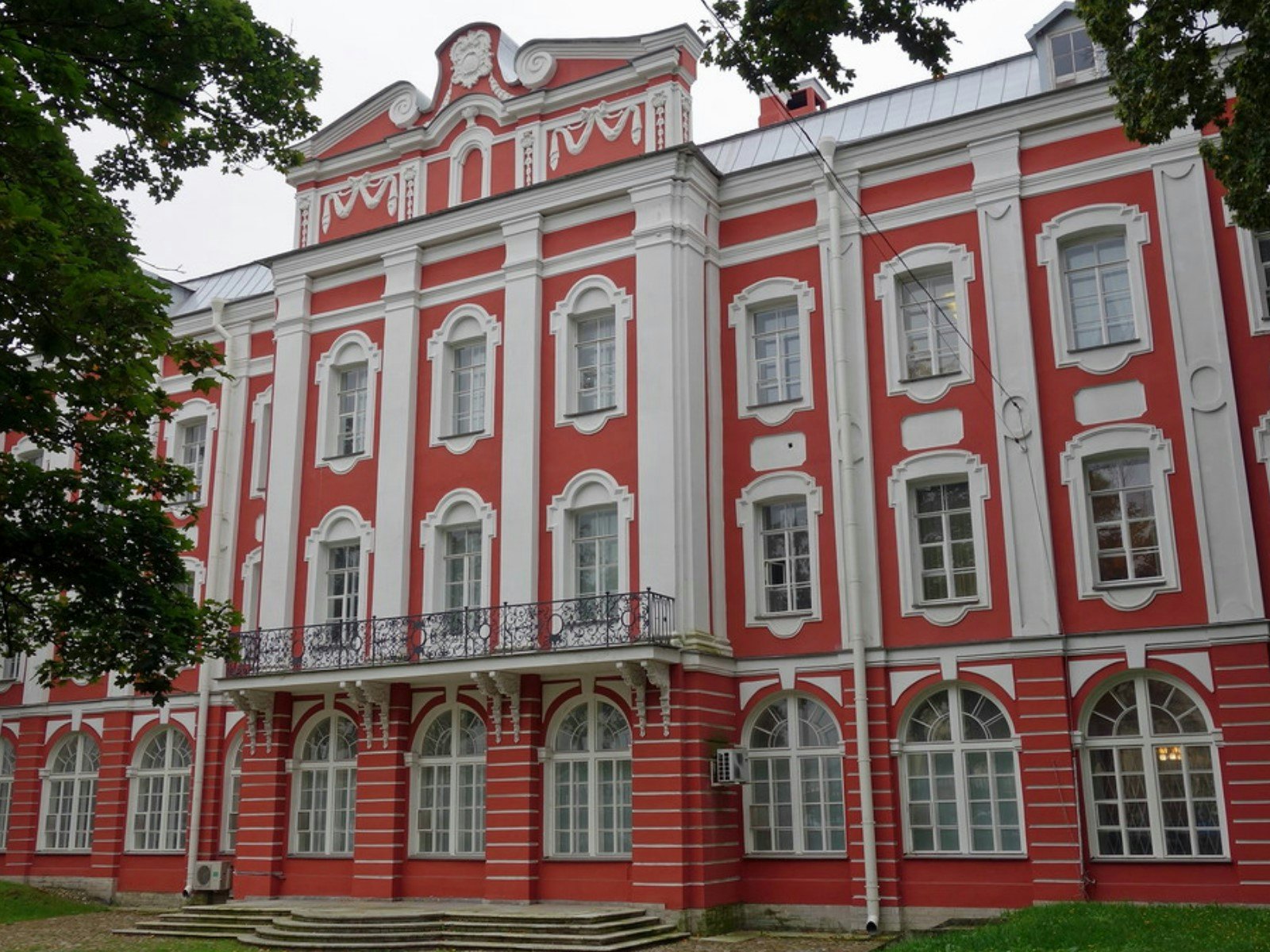 Image of Twelve Colleges