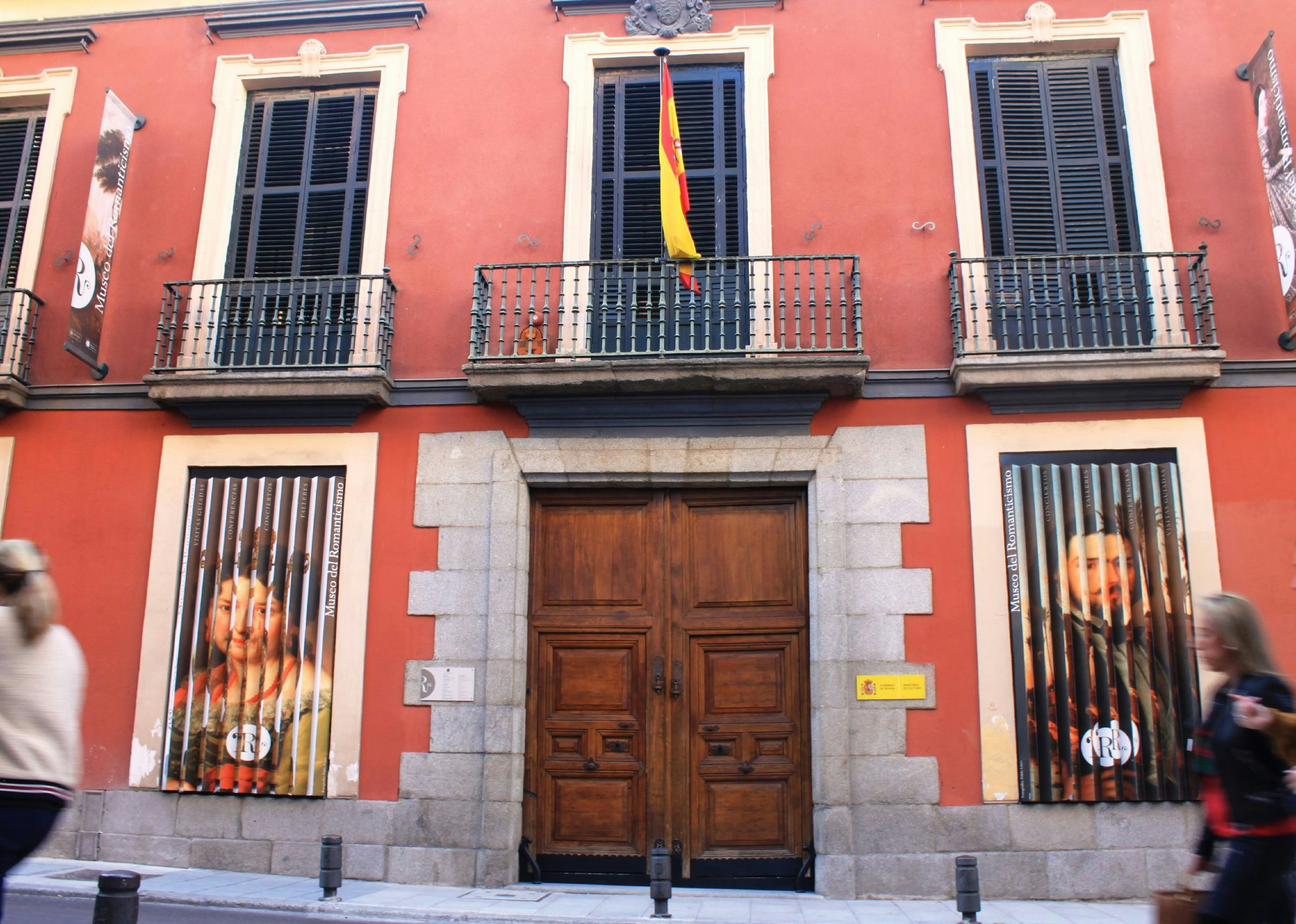 The Spanish flag flies outside of the Museo del Romanticismo.