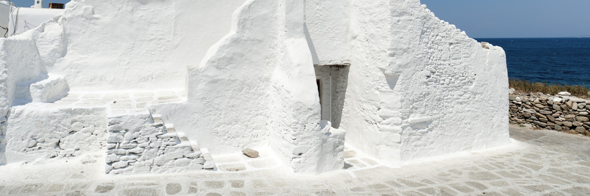 Greece, Cyclades Islands, Mykonos, Mykonos Town, Paraportiani Church, White church